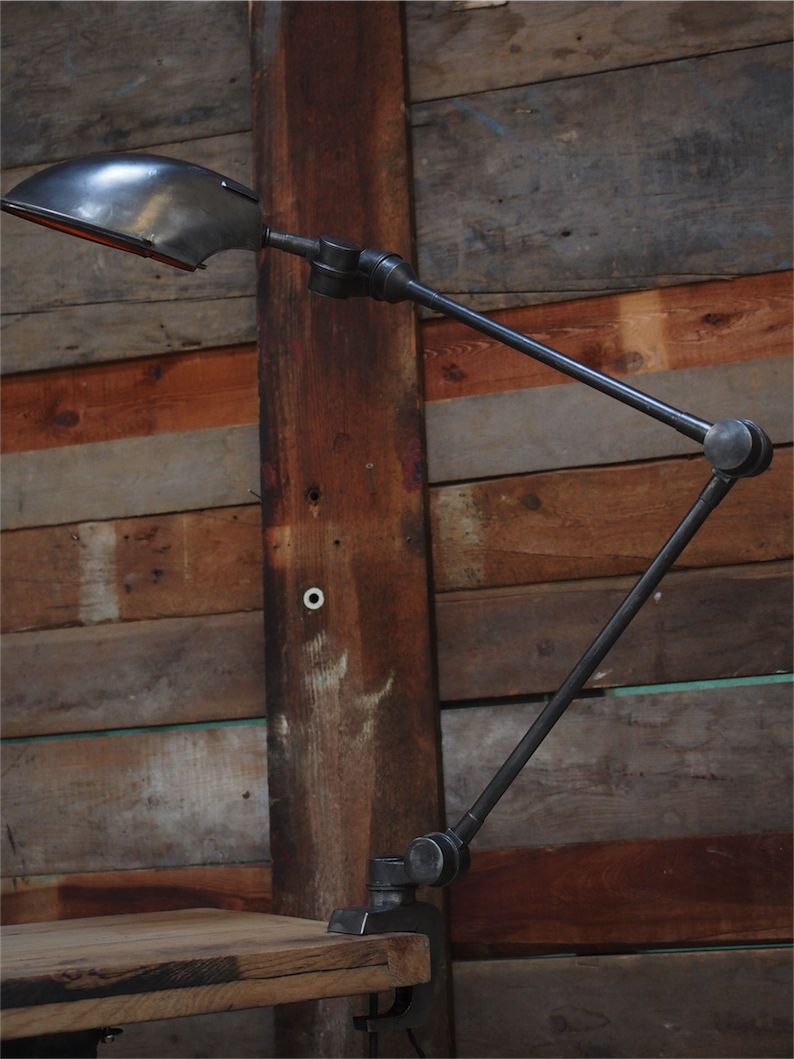 Lampe industrielle articulée Jielde